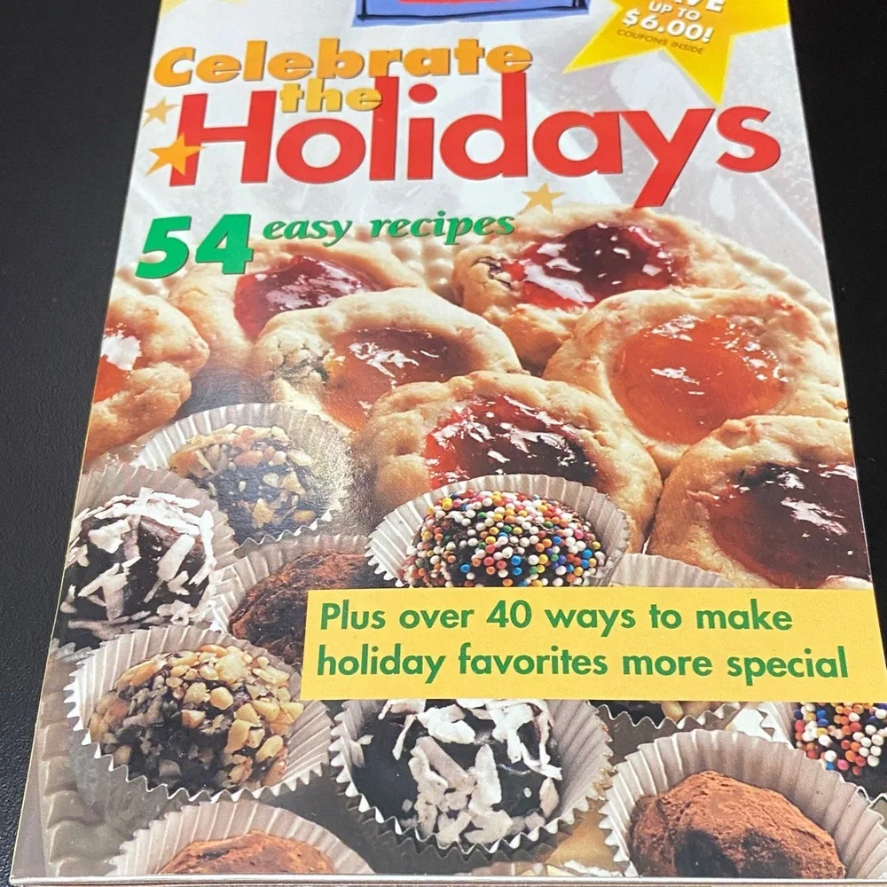 Collection of 5 Holiday and Cookie magazine CookBooks